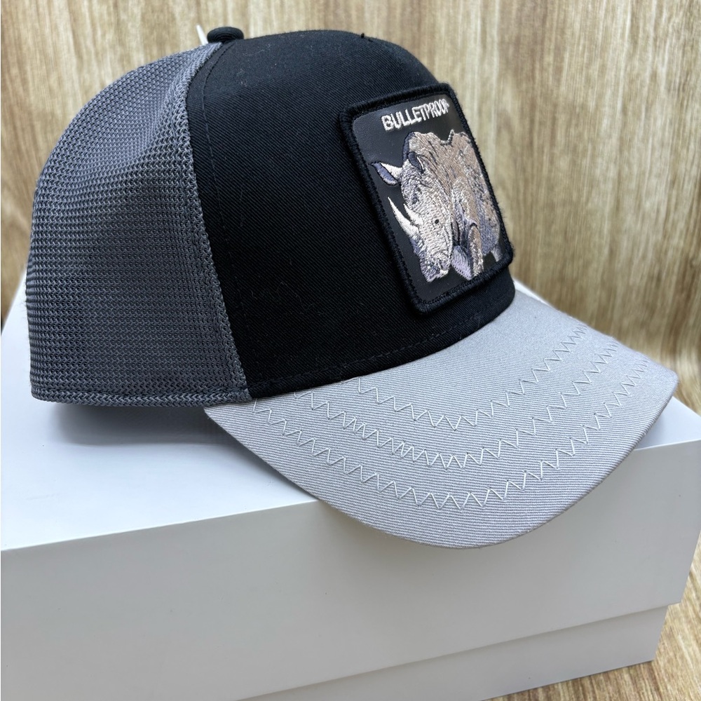 Goorin Brothers Bulletproof Black & Grey Trucker Hat - Picture 2 of 13